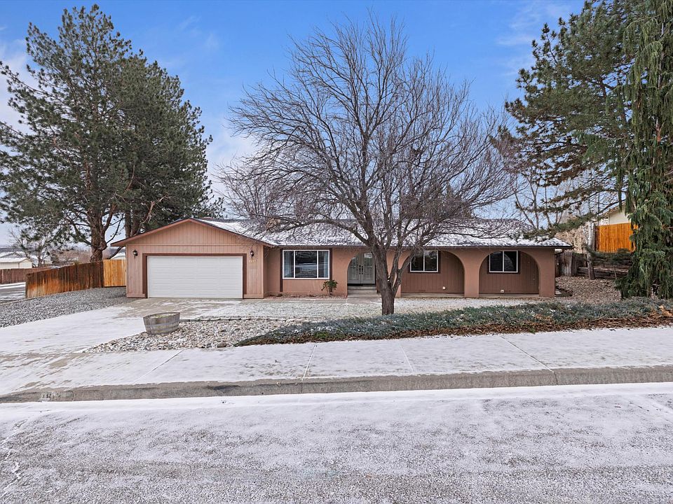 Incredible location- near schools, quiet area.