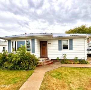 315 2nd St E, Napoleon, ND, 58561