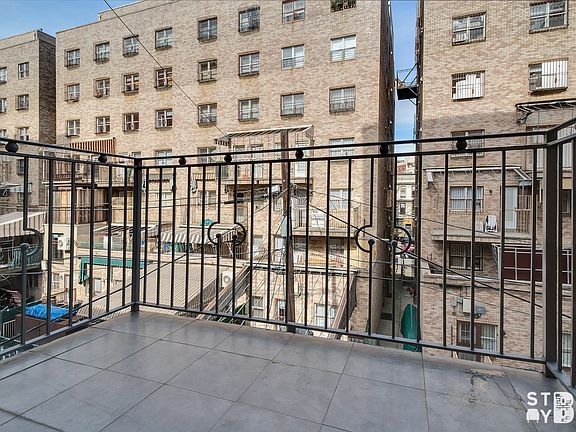 4th image of 587 Flushing Ave #3DD