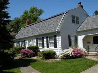 30920 Huntington Woods Pkwy, Bay Village, OH 44140