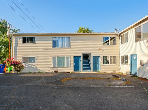 9512-9524 N Oswego Ave #4