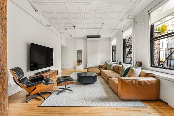 Rented by Compass | media 13