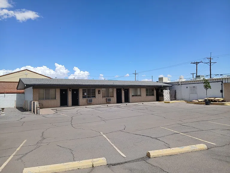 2146 W Picacho Ave — Photo 7