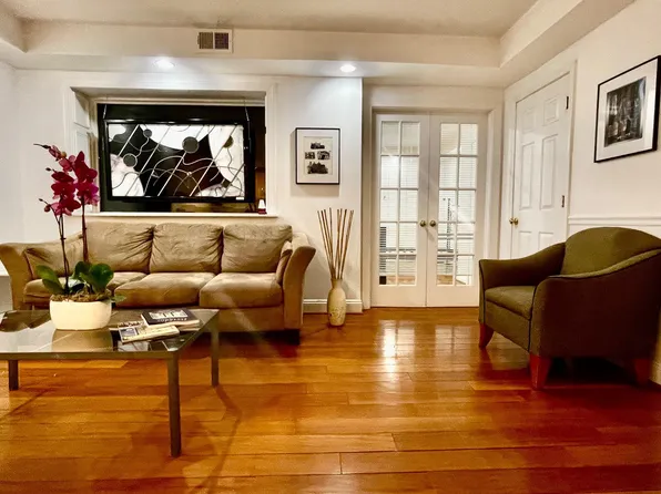1125 12th St NW APT 63, Washington, DC 20005
