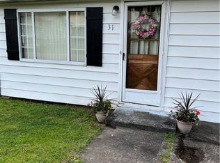 31 Faded Oaks Rd, Stollings, WV 25646