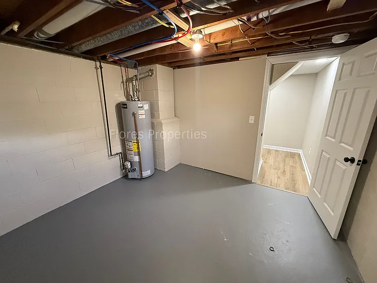 1136 Pauline Ave — Photo 24