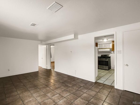 denver-colorado-129901901 picture