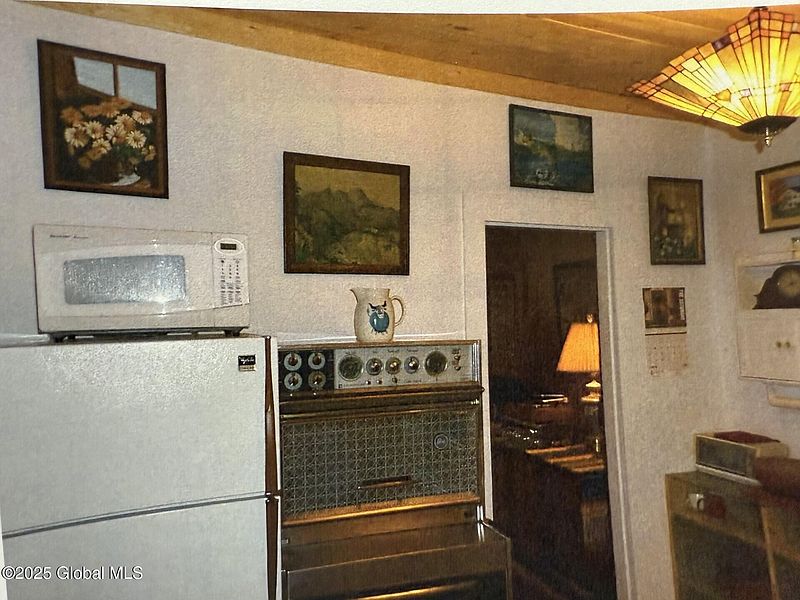 4th image of 21 Bullis Drive