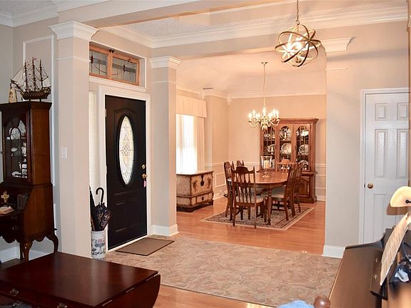2nd image of 8808 Hedge Row Ct