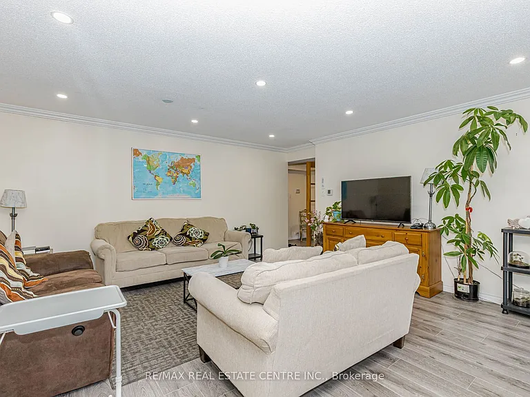 310 Mill St S #104 — Photo 12