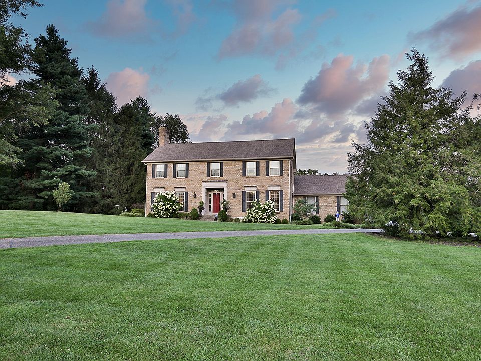 1st image of 140 Colony Dr