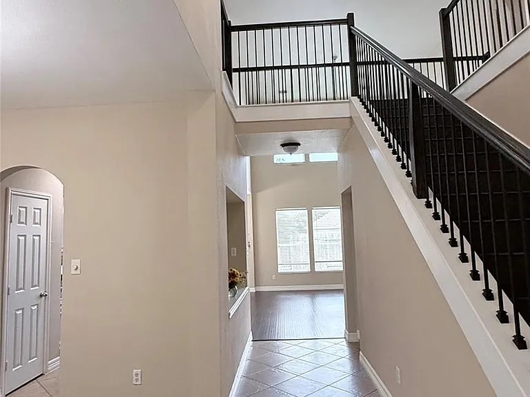 20810 Balmoral Glen Ln — Photo 2