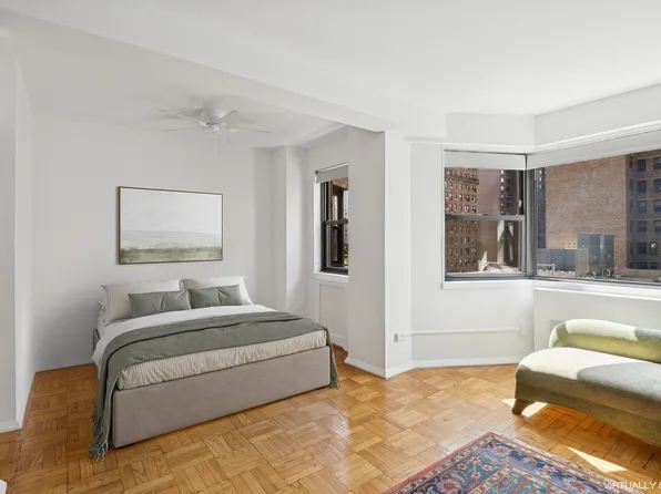 305 East 72nd Street 10G image 2 of 5