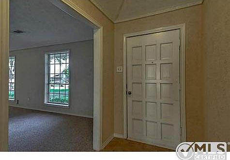3rd image of 1204 Hillsdale Dr