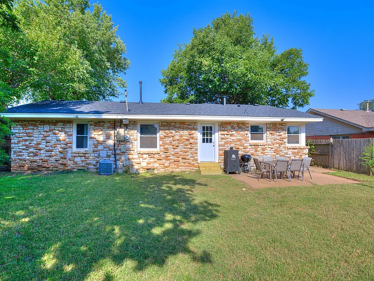 9608 Ridgeview Dr — Photo 29