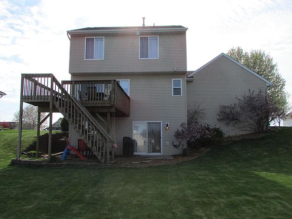 3rd image of 3350 Clear View Dr