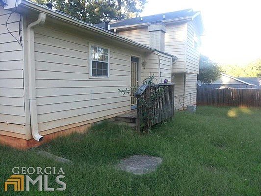 2nd image of 649 Pine Ridge Trl SE