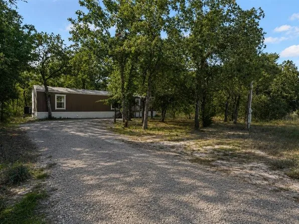 186 Sleepy Meadow Dr, Bridgeport, TX 76426