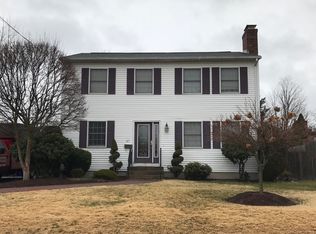 47 Laurel Dr, North Providence, RI 02911