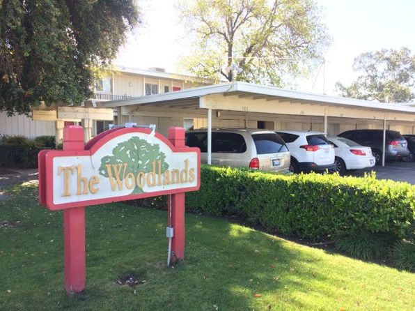 4854 E Tulare Ave APT 202