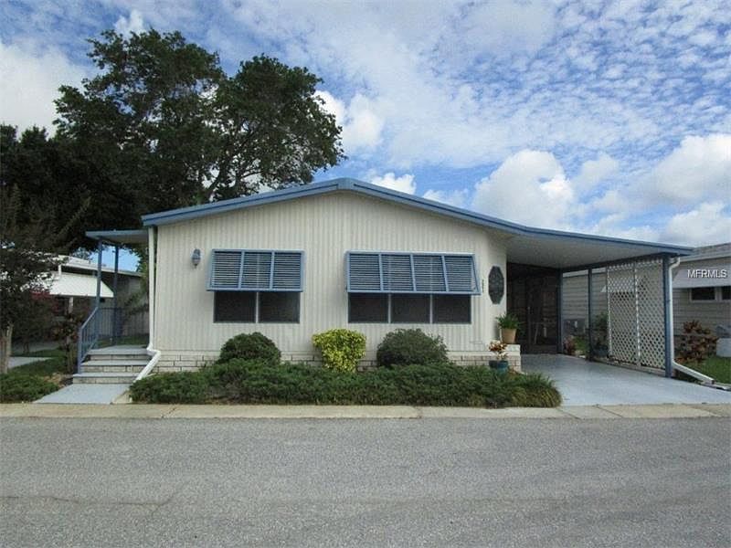 1st image of 221 Dolphin Dr N