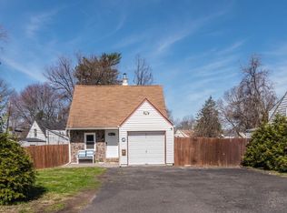 801 Elmhurst Ave, Bristol, PA