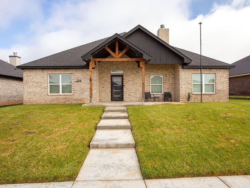 1st image of 2704 Knoll Dr