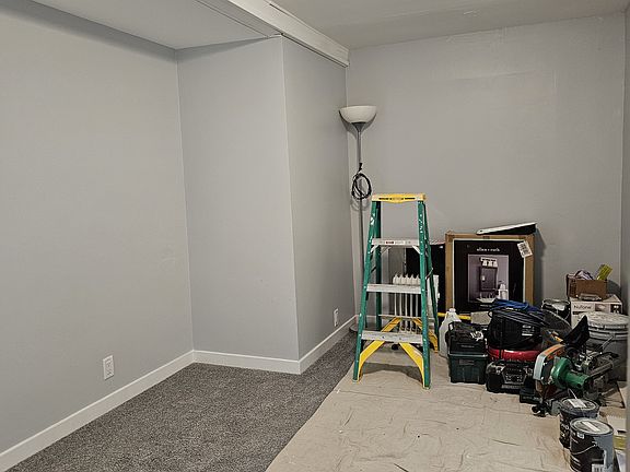 5th image of 2417 N Washtenaw Ave APT 1