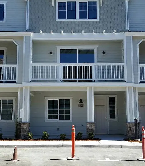 3286 Lavender Ln — Photo 3