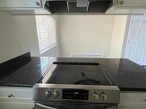 4th image of 119 Crescent Ave #6