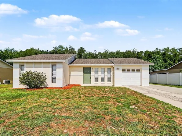 136 W Cedarwood Cir, Kissimmee, FL 34743