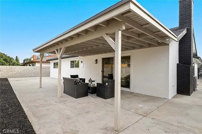 1725 W Harvard St — Photo 19