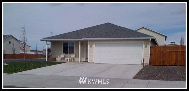 1st image of 552 E Trout Avenue