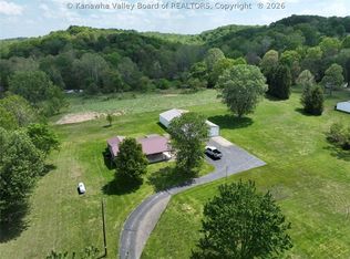 607 Belle Rd, Point Pleasant, WV 25550