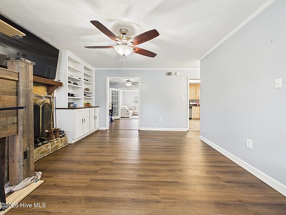 2nd image of 4343 Ridge Cliff Drive