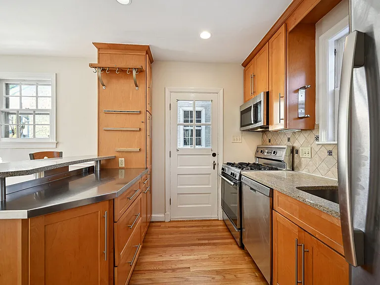 4409 Faraday Pl NW — Photo 5