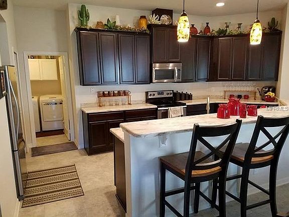 2nd image of 604 Gordonia Ct