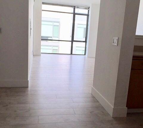 4th image of 330 Berry St Unit 506