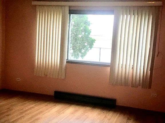 4th image of 5437 S Elsdon Ave APT 1S