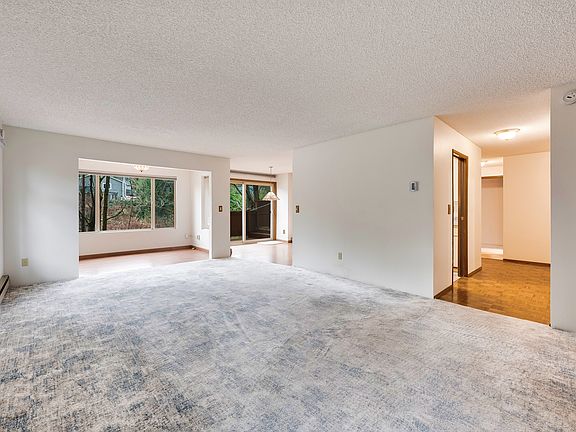 5th image of 2224 NE 92nd St #102