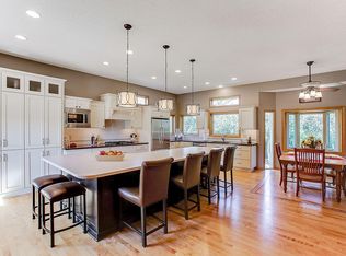 2332 Edinbrook Ter, Minneapolis, MN 55443