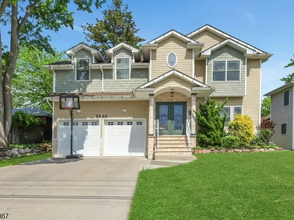 12-65 Burbank St, Fair Lawn Boro, NJ 07410