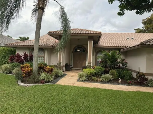 4863 Chardonnay Dr, Pompano Beach, FL 33067
