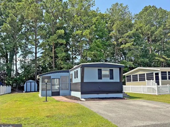 10 Branchwood Cir #A-18, Rehoboth Beach, DE 19971