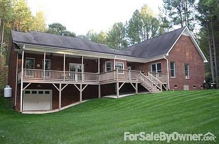 5th image of 128 Pine Valley Dr