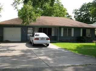 3148 Ash Ave, Groves, TX 77619