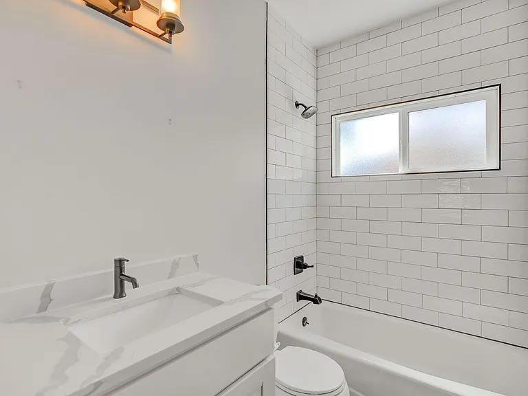 831 Bradwell Dr — Photo 17