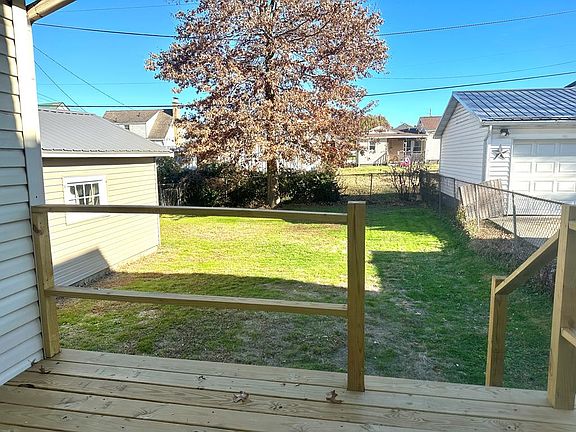 4th image of 2916 Cypress St