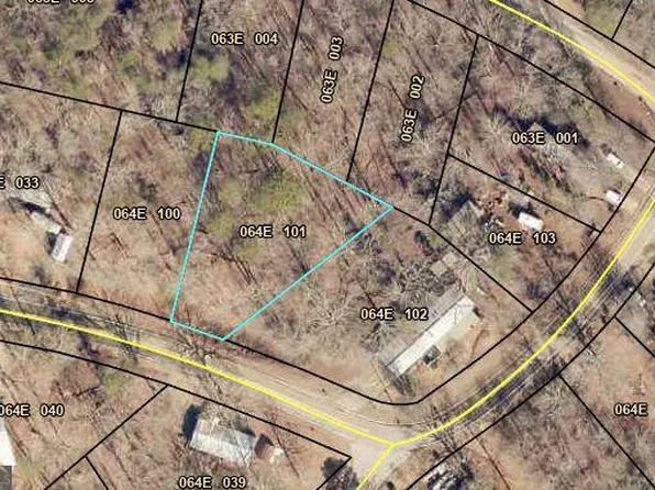 36 Shorewood Cir, Toccoa, GA 30577