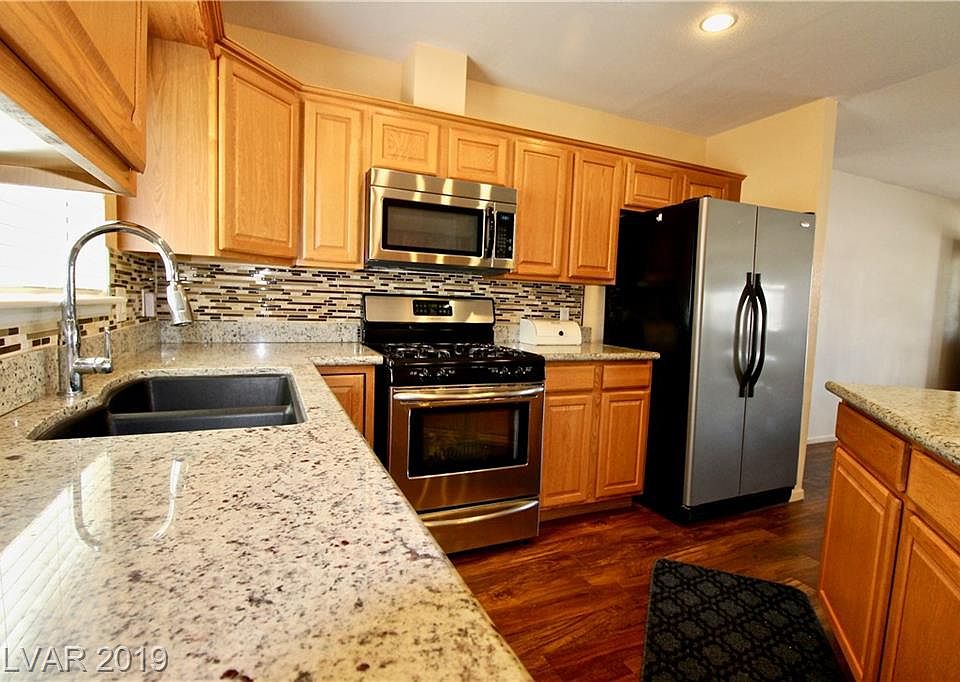 1st image of 1501 Darlene Way